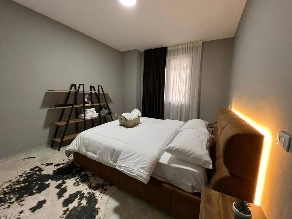 Apartament Lift @Vollga With Bbq And Patio Durrës