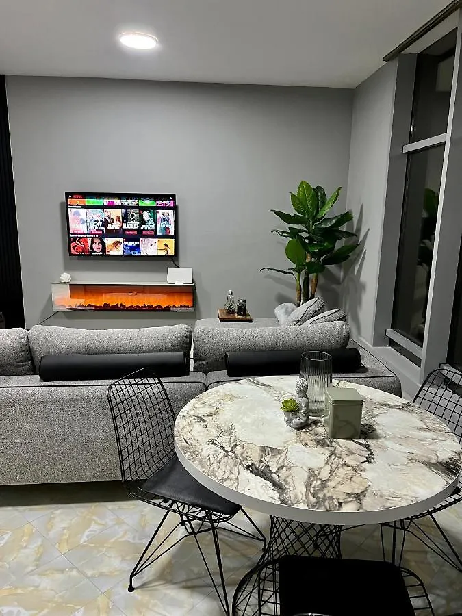 Apartament Lift @Vollga With Bbq And Patio Durrës
